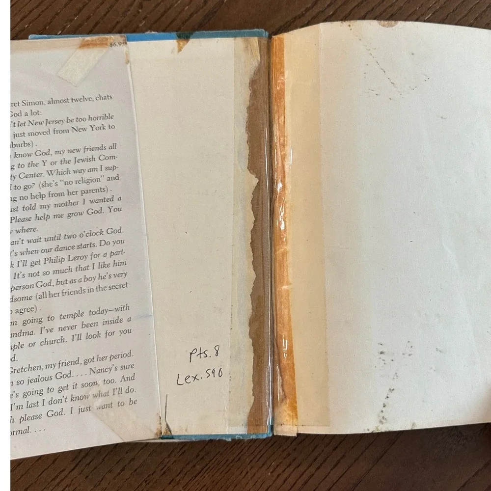 Judy Blume Are You There God? It's Me, Margaret. Vintage Hardcover Library Book